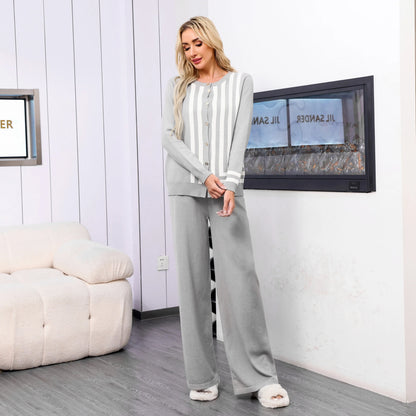 Fashionable Women's Vintage Sweater Set