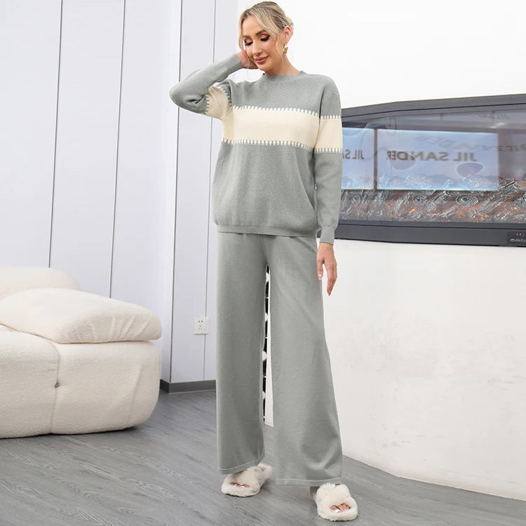 Sophisticated Women’s Winter Sweater & Pants Set