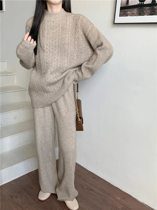 Stylish High Waist Women's Sweater Set