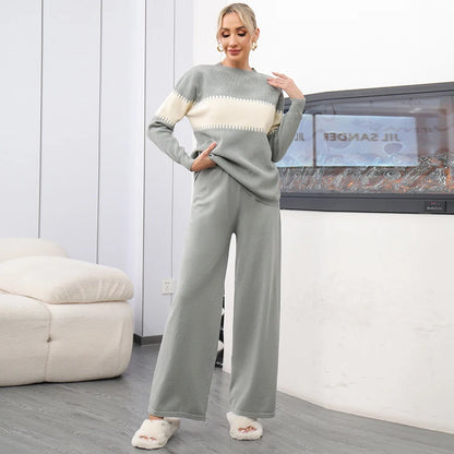 Sophisticated Women’s Winter Sweater & Pants Set